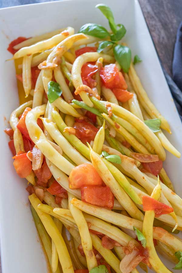 yellow wax beans garlic tomatoes