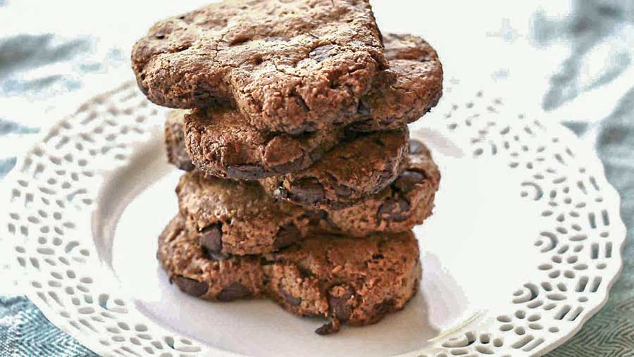 Grain-Free Walnut Coconut Chocolate Cookies