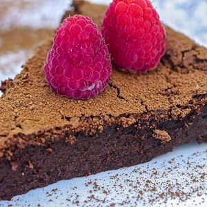 Flourless Chocolate Ganache Cake