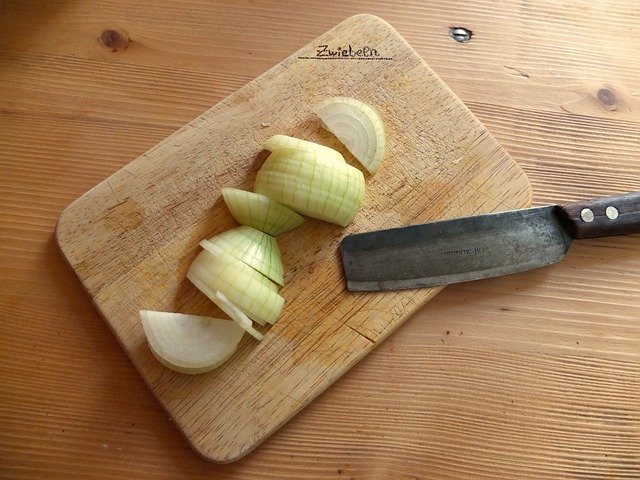 Why It's Essential To Properly Dry Your Bamboo Cutting Board