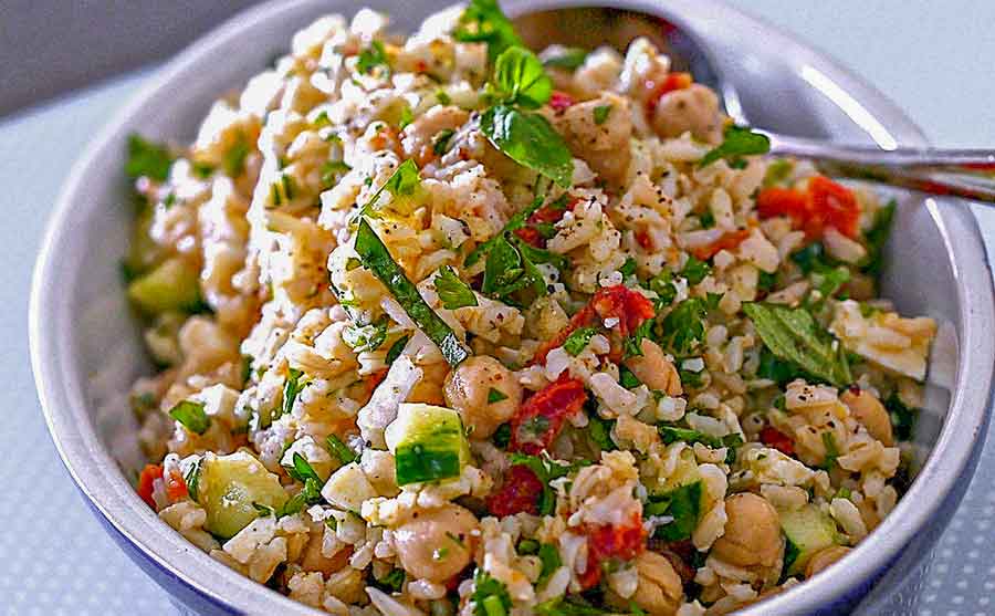 mediterranean brown rice salad