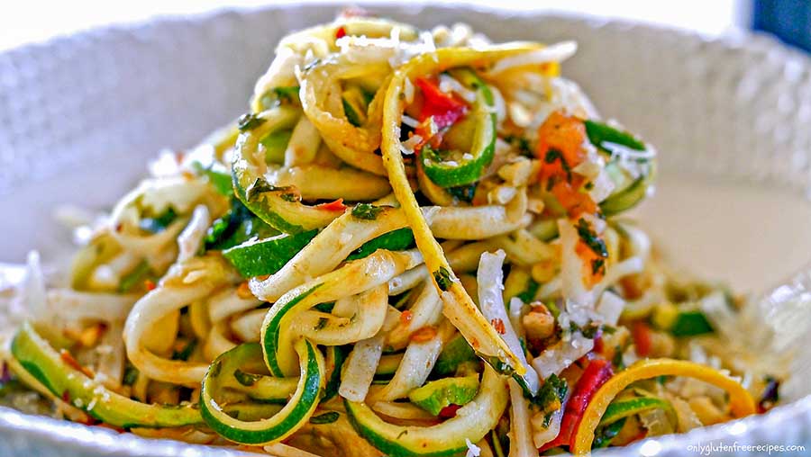 spiralized zucchini noodles