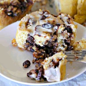 Gluten-Free Cinnamon Buns with Walnuts and Raisins