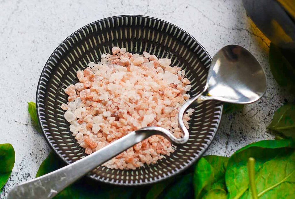 Himalyan pink sea salt in a bowl