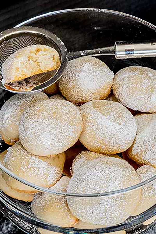 shortbread cookies sprinkled with sugar in a bowl