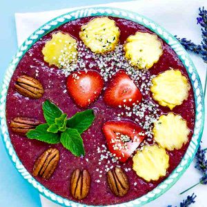 Pineapple Blackberry Chia Smoothie Bowl