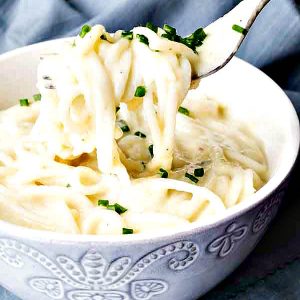 Glute-Free Vegan Cauliflower Alfredo Sauce