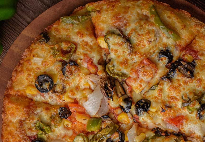 keto mediterranean pizza, low-carb