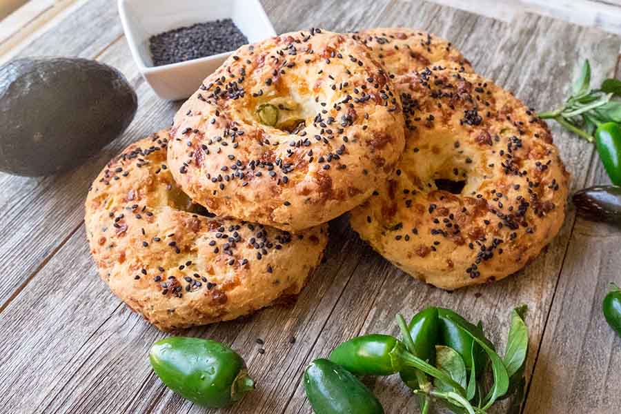 3 gluten free cheese and jalapeno bagels