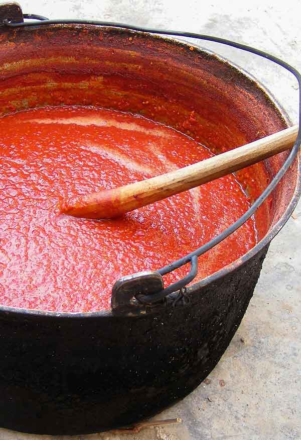 marinara sauce in cast iron pot