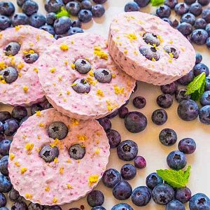 Keto Mini Blueberry Cheesecakes