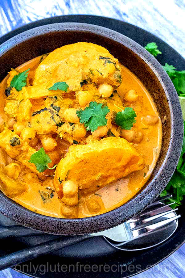 thau red curry with butternut squash and chickpeas