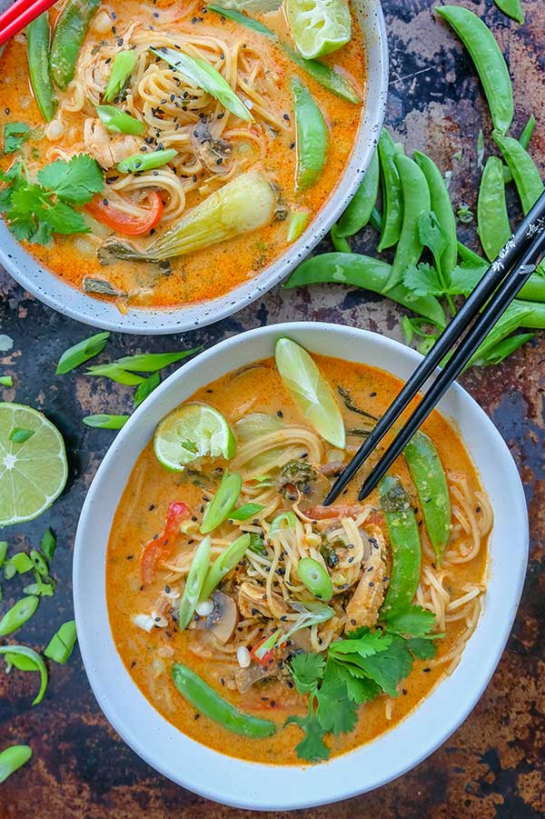 Easy Thai Cashew Chicken Ramen (Gluten-Free)