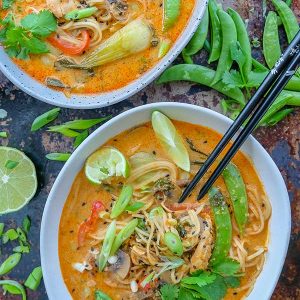 Easy Thai Cashew Chicken Ramen (Gluten-Free)