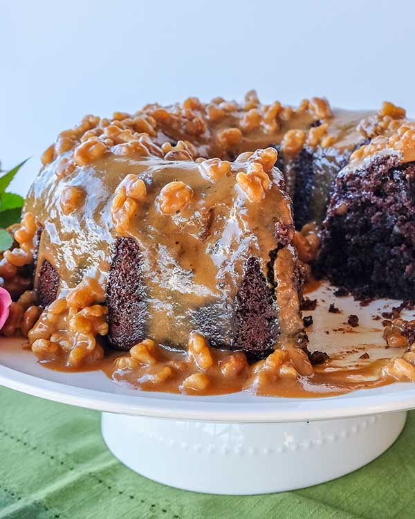 Chocolate Banana Bundt Cake With Coffee Walnut Glaze {Gluten-Free ...