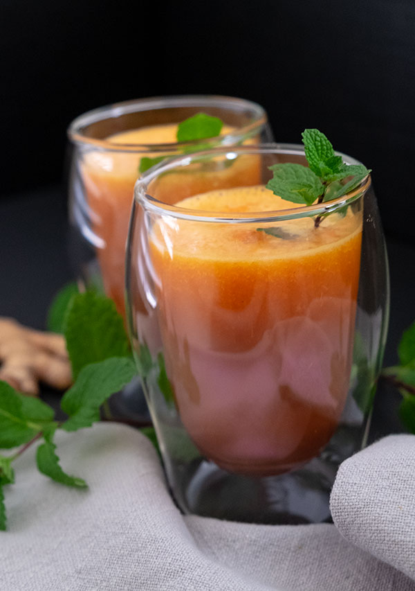 healthy turmeric ginger tonic