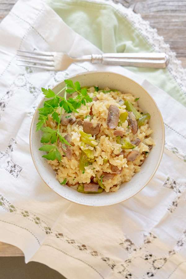 Instant Pot Creamy Mushroom & Asparagus Risotto