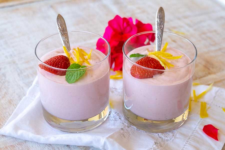 strawberry mousse in glasses, keto dessert recipe