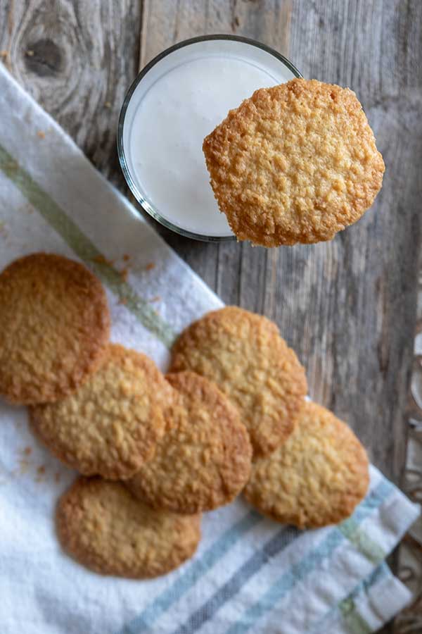 gluten-free coconut cookies