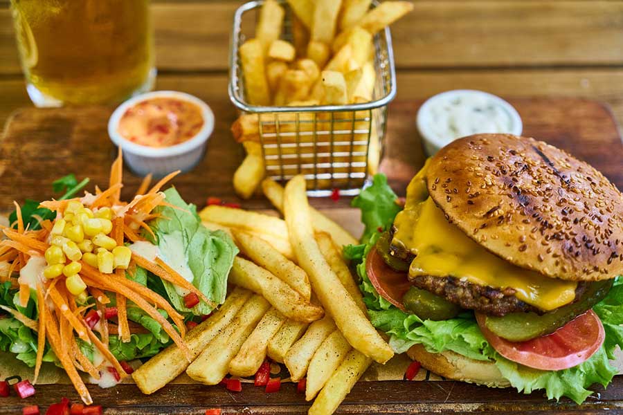 gluten-free chain restaurants, fast food burgers, fries