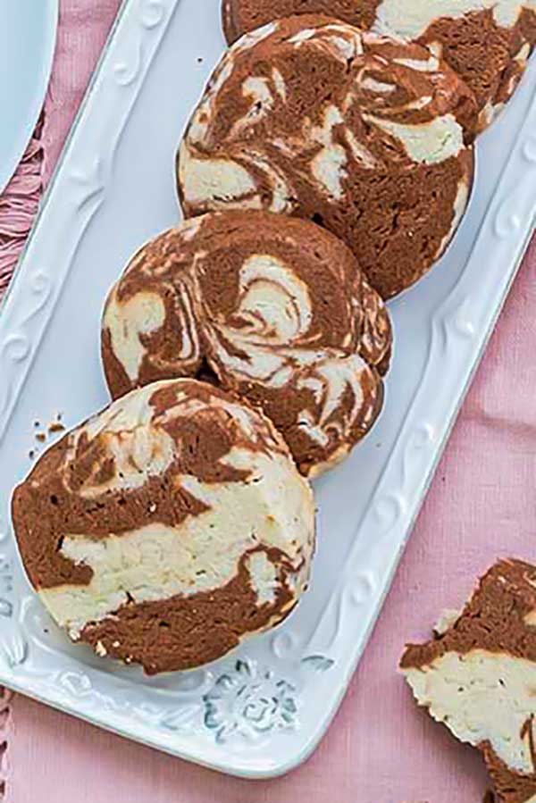 gluten free shortbread cookies on a cookie tray