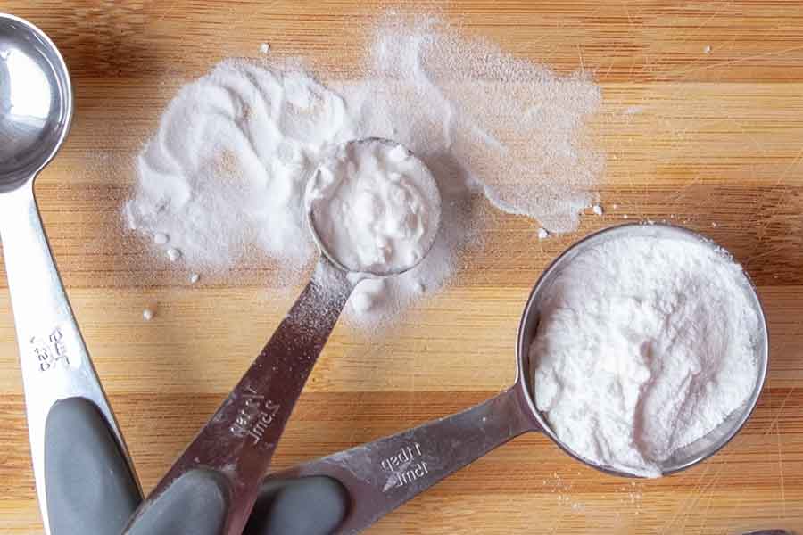 baking powder vs Baking Soda | onlyglutenfreerecipes.com