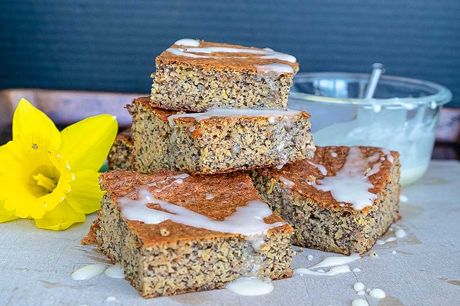 lemon poppy cake, grain free