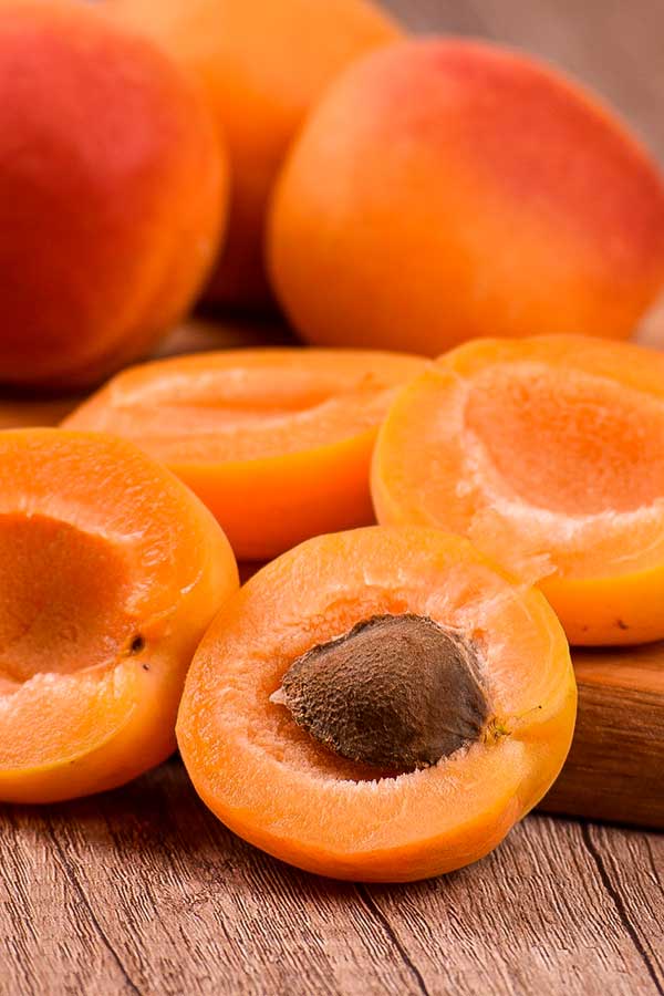 sliced apricots