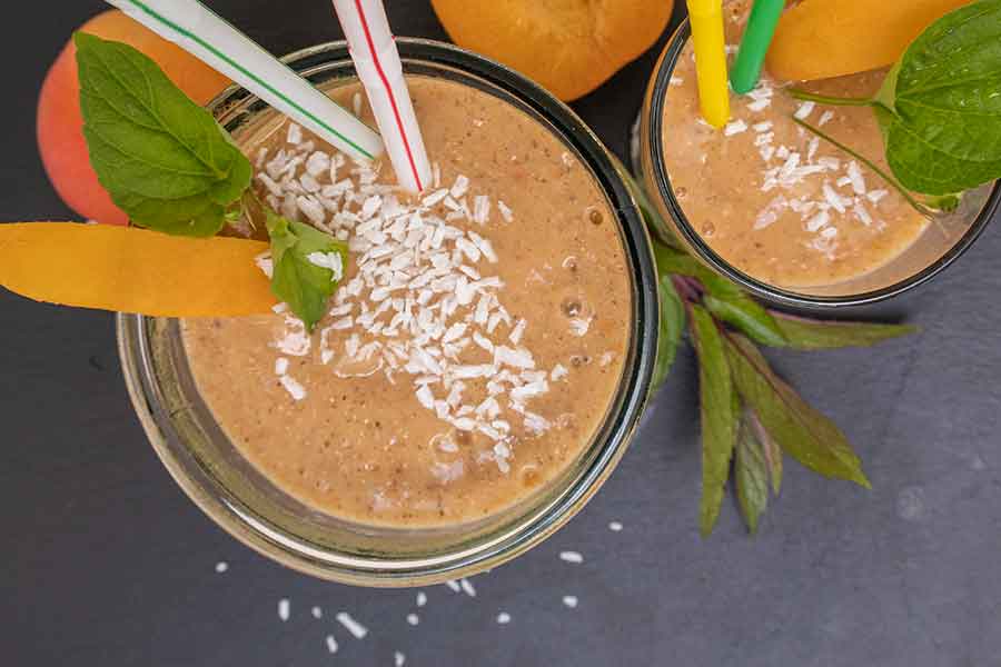 peaches and cream chia smoothie