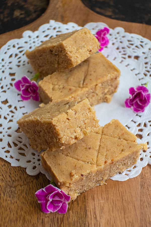 Healthy Gluten-Free No Bake Blondies