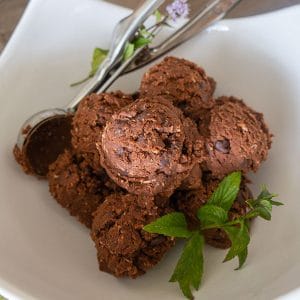 Healthy Edible Cookie Dough (Grain-Free, Egg-Free)