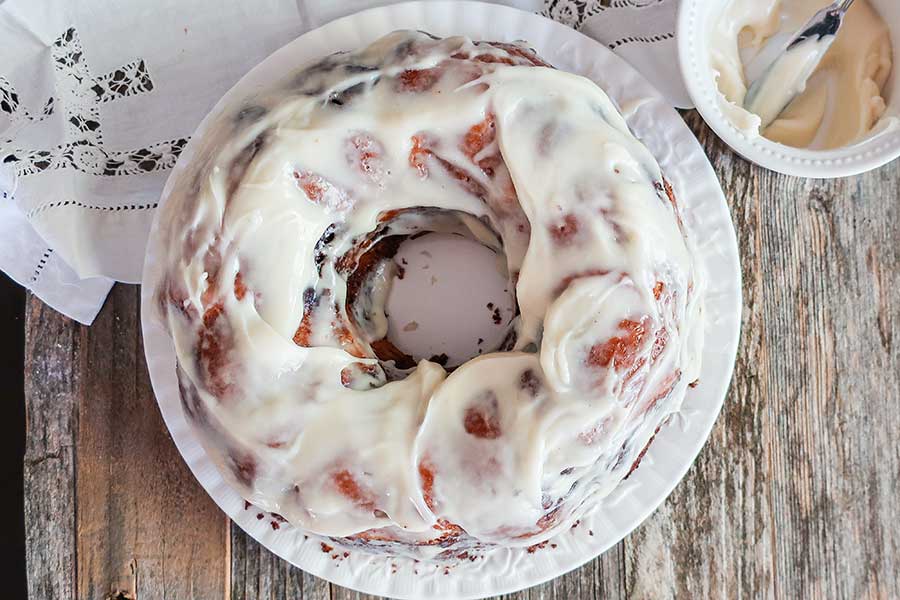 cinnamon roll cake, gluten free