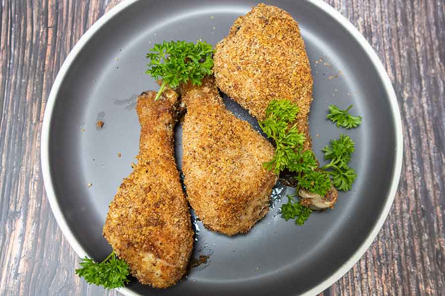 baked chicken drumsticks coated in shake and bake