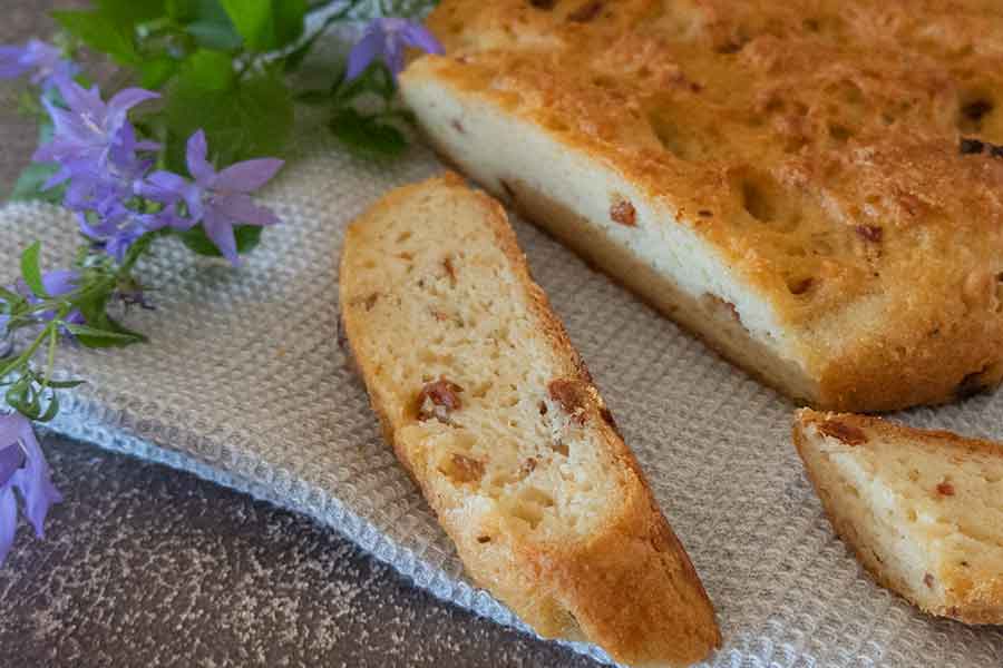 dutch oven artisan bread sliced