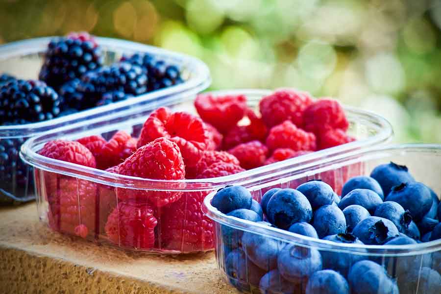 berries in containers