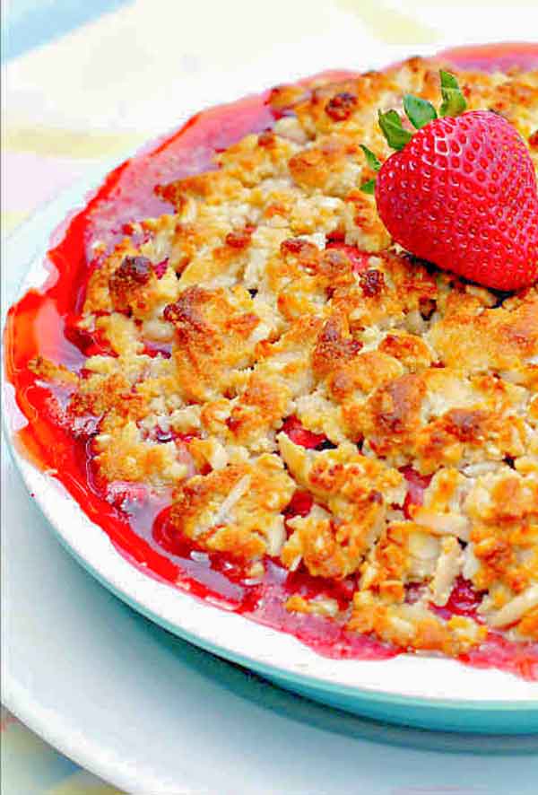 baked strawberry pie with bubbling strawberries, gluten free