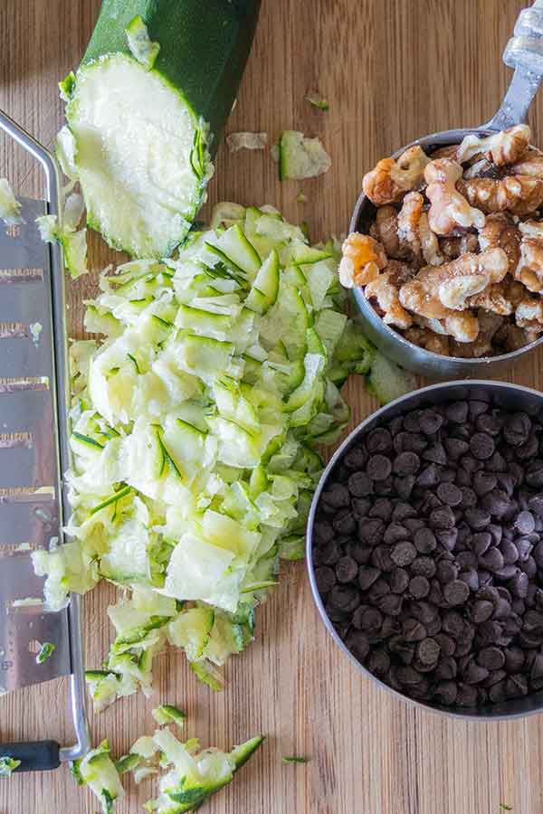 zucchini walnuts chocolate chips