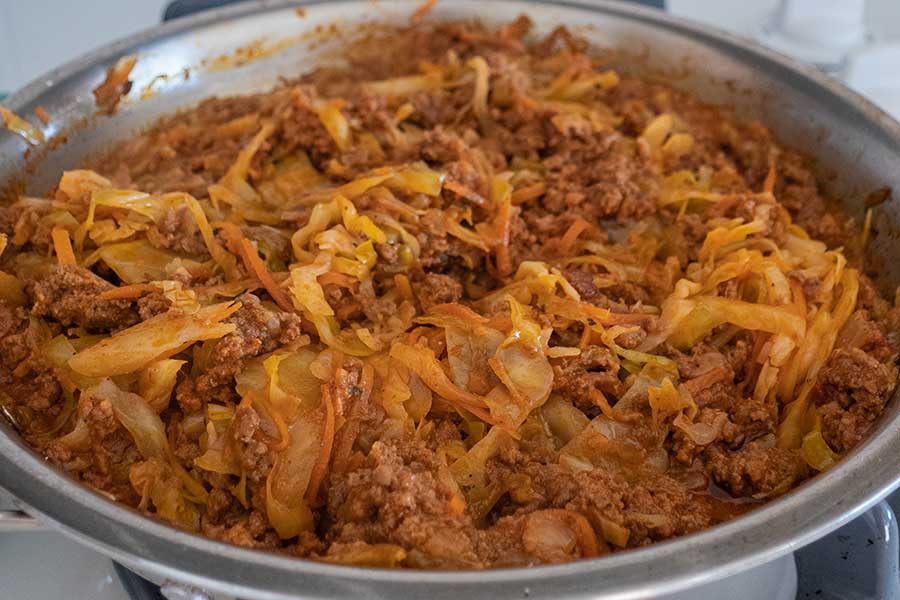 chorizo with cabbage and carrots