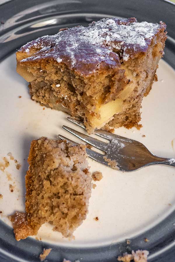 french apple cake slice