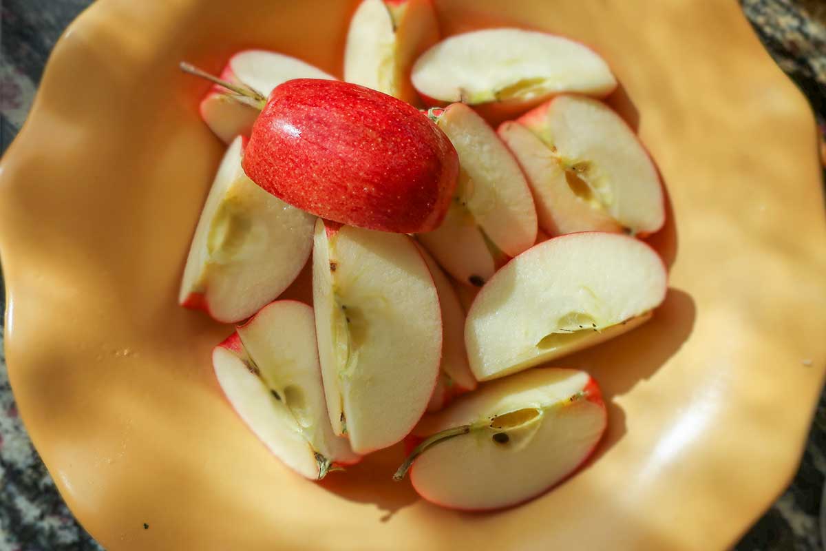 sliced apples in a bowl