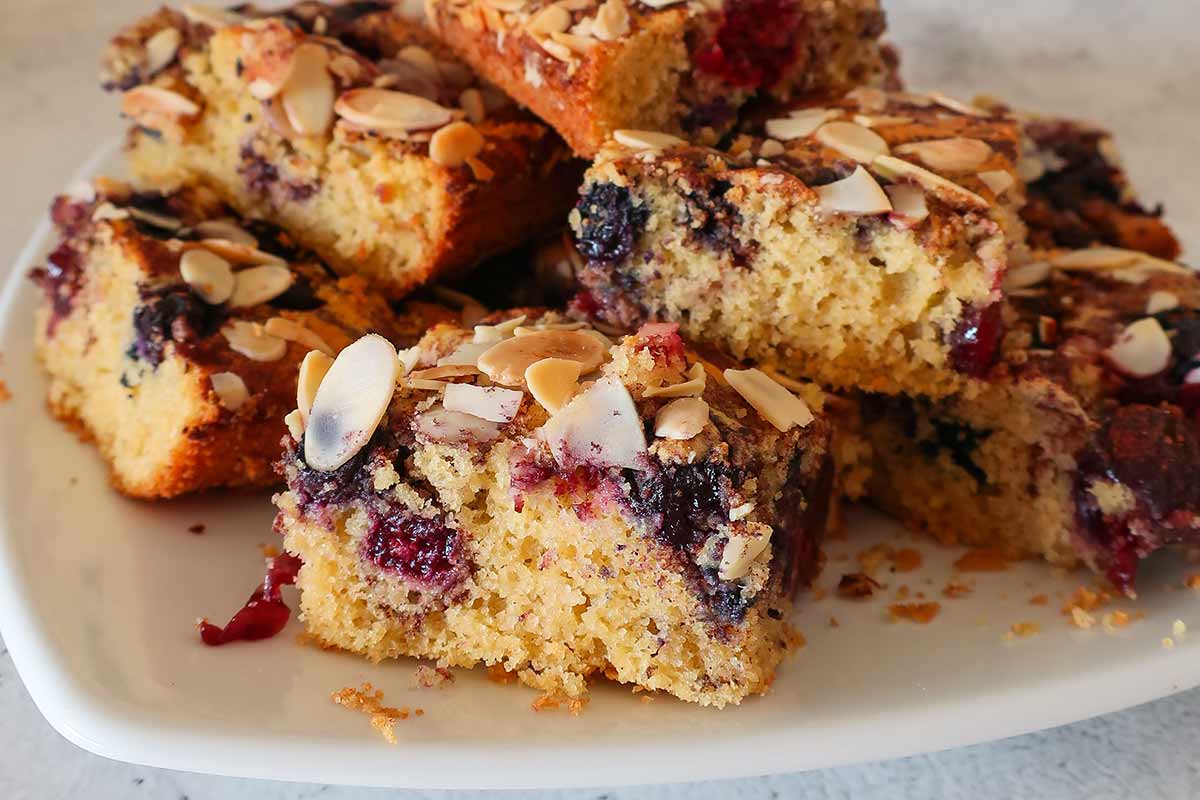 4 pieces of berry almond breakfast cake