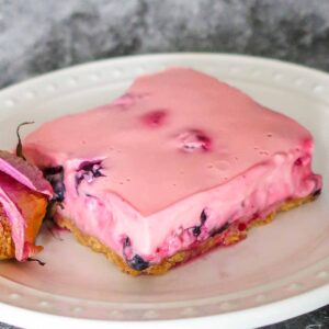 No-Bake Berry Cream Bars – Gluten and Egg Free