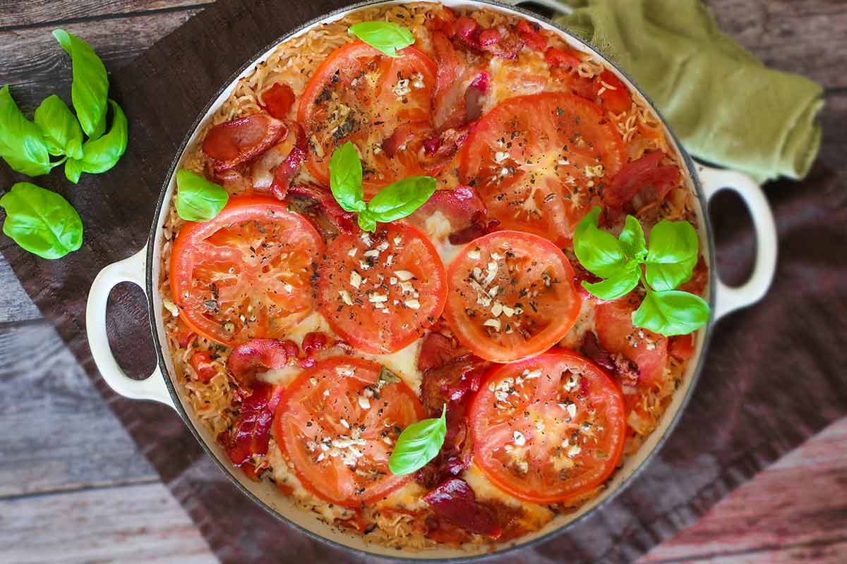 blt chicken rice bake casserole in a skillet