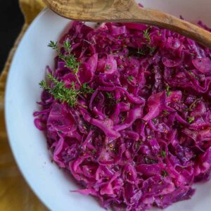 Braised Red Cabbage With Apples