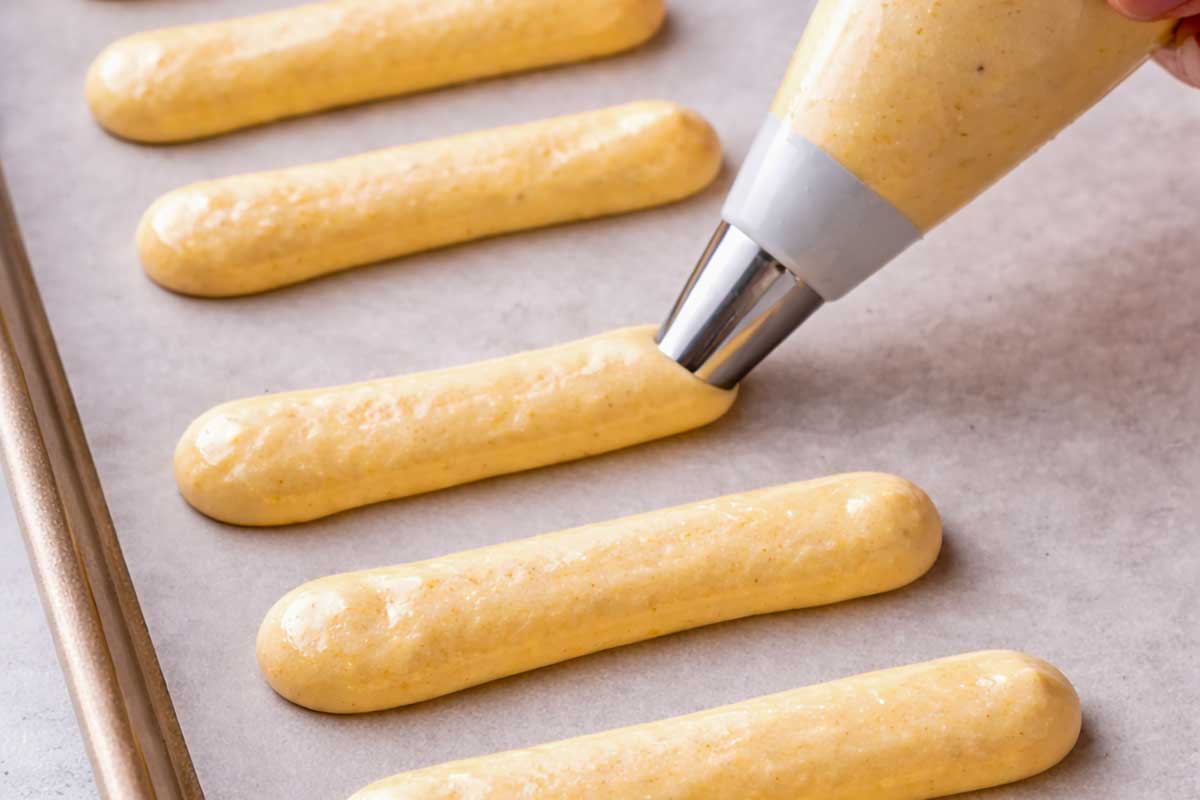 Easy Ladyfinger Piping Technique