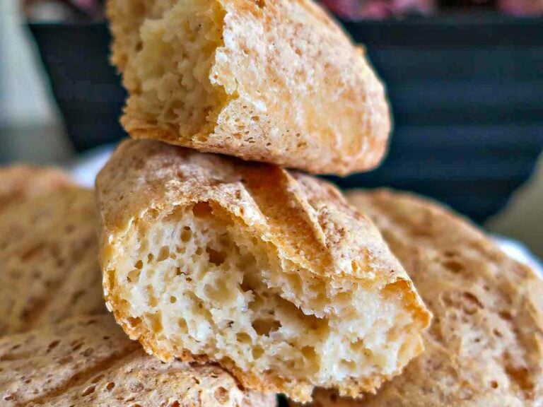 Collection of 10 gluten-free soft and tender rolls and buns